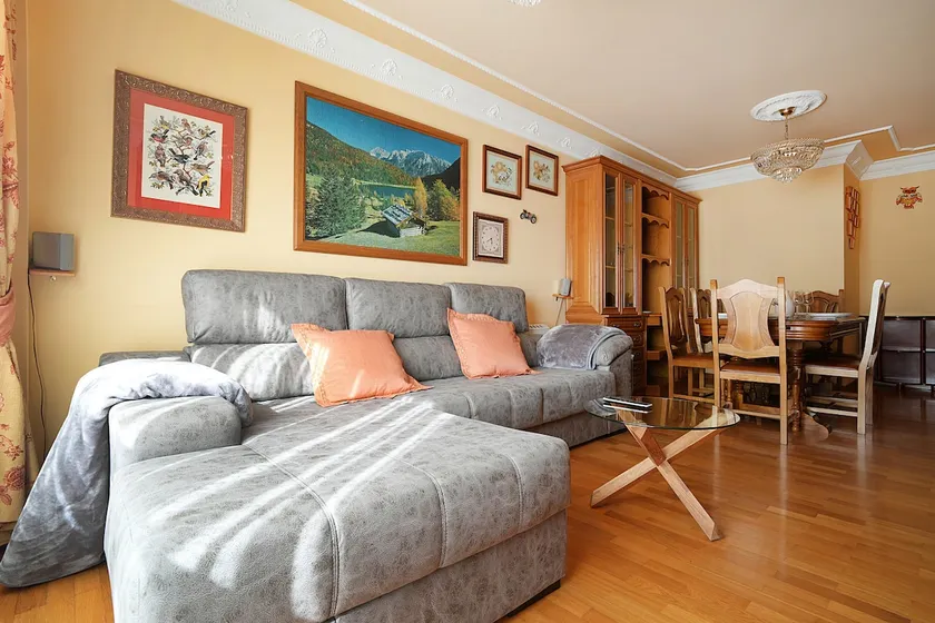 Apartamento As Carolinas - Image 1
