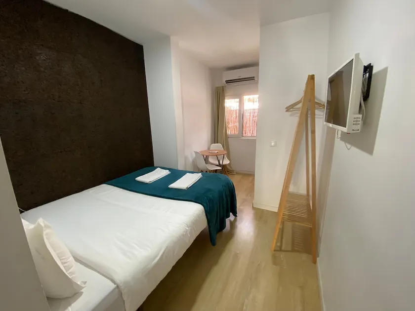 Lisbon Airport 5 min - Private bathroom - Meo Arena - Image 1