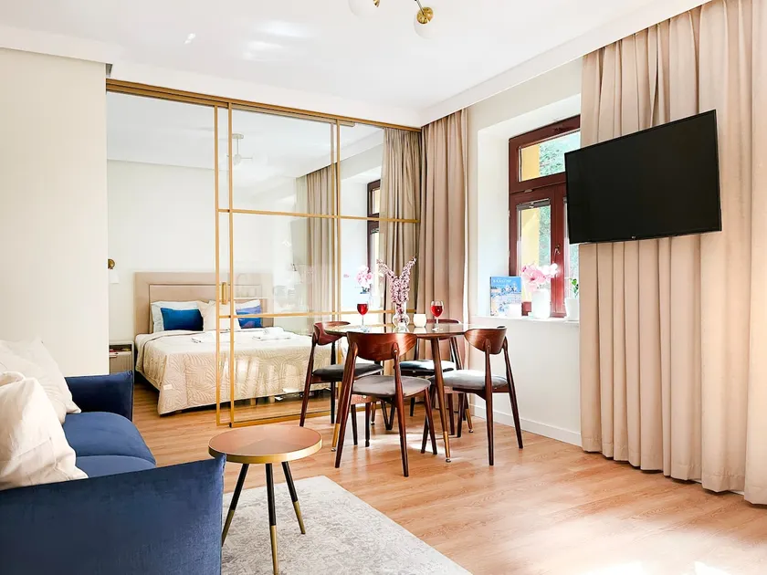 Secret Garden Kraków - Wonderful City Centre Apartment - Ground Floor - Quiet Location - Image 1