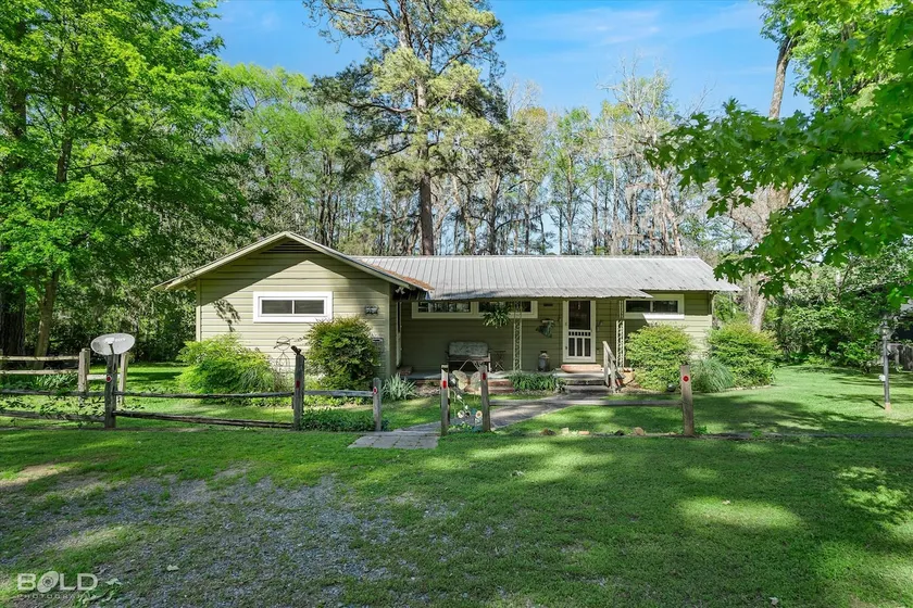 Cypress View Cabin | Pet Friendly, Kayaks & Canoes - Image 1