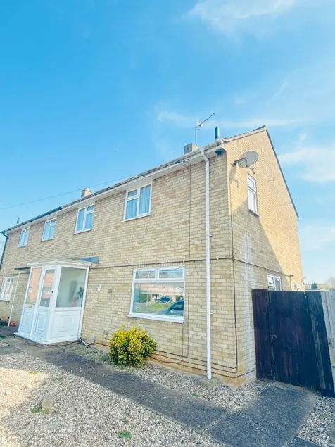 Heartfelt Cambridge Home - Image 1
