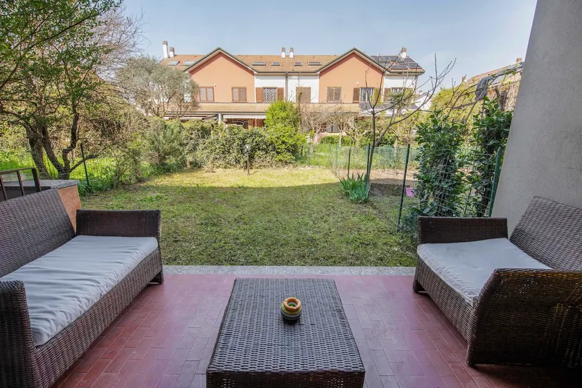 Villa | Free Parking | Garden | Quiet - Image 1