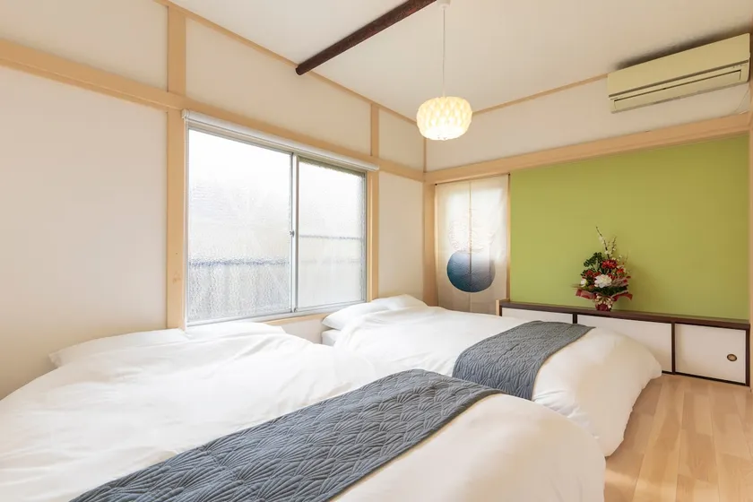 Within 1 hour to Narita Airport and Haneda Airport/2-minute walk from the nearest station/4LDK/Private house/Accommodates up to 10 people - Image 1