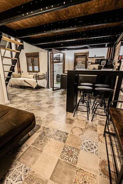Loft Under the Seville Sun - Image 1