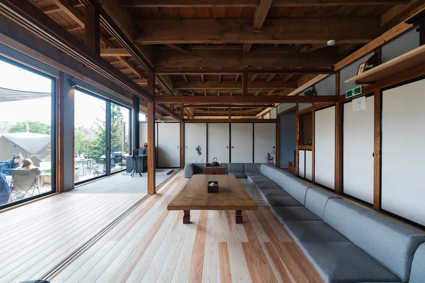 Azemichitabenuru, an old house with rice fields, a campfire, and a sauna - Image 1