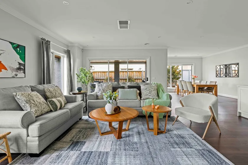 StayAU Contemporary 5BRM Families Home Point Cook - Image 1