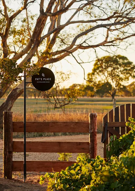 Pat's Place - Unique Couple's Retreat, Grampians - Image 1