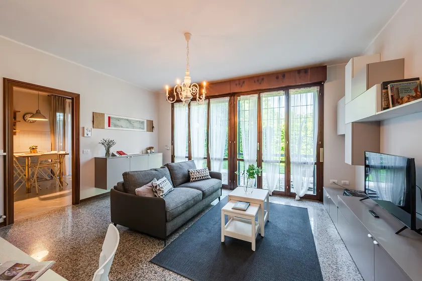 Modena Garden Retreat - Image 1