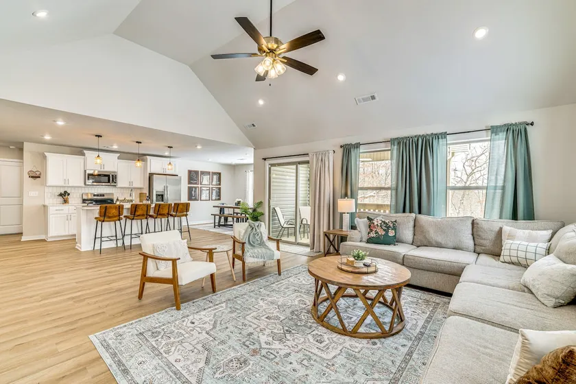 Spacious & Stylish! 2mi to Oz Bike Park! Game Room - Image 1