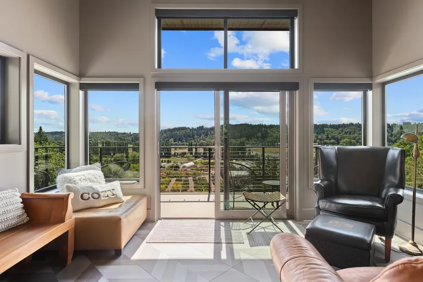 Woodinville Luxury 2BR | Views + Private Decks - Image 1