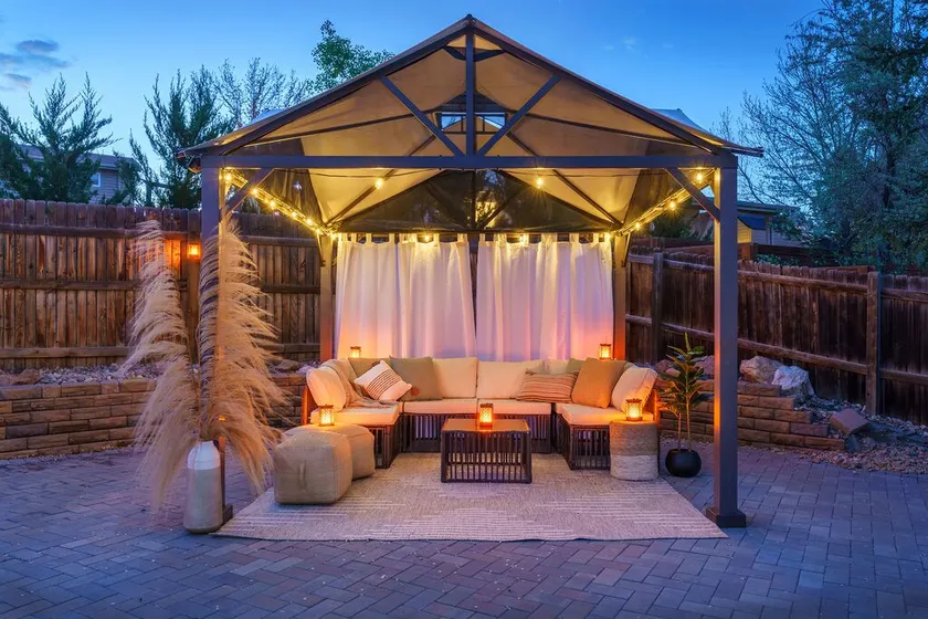 Backyard Oasis • Fire Pit • Sleeps 14 Near Denver - Image 1
