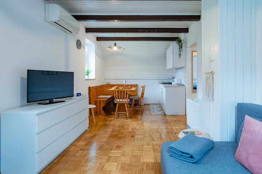 Misty May Apartment - Image 1