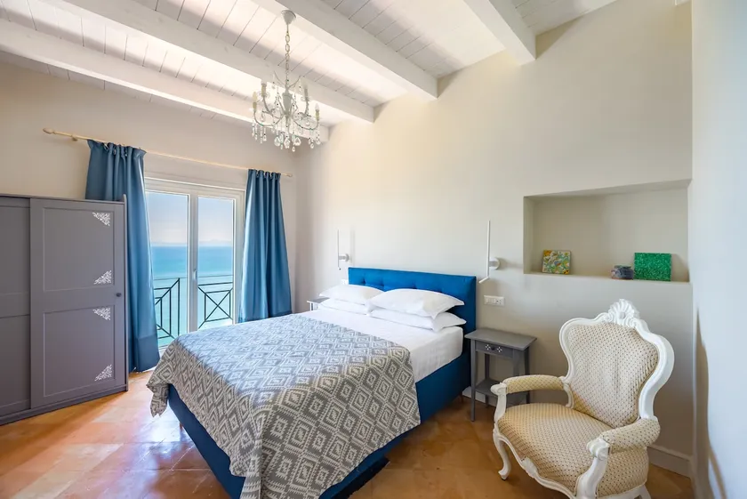 AD vacation home with sea view, parking space, and garden - Image 1