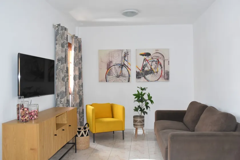Nicolosa Apartment - Image 1