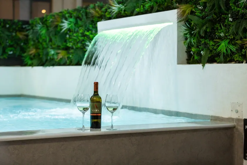 BEQUEST Gold Luxury suites - Image 1