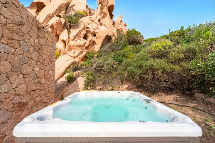 Jacuzzi & Sea View – Private Villa for 6 - Image 1