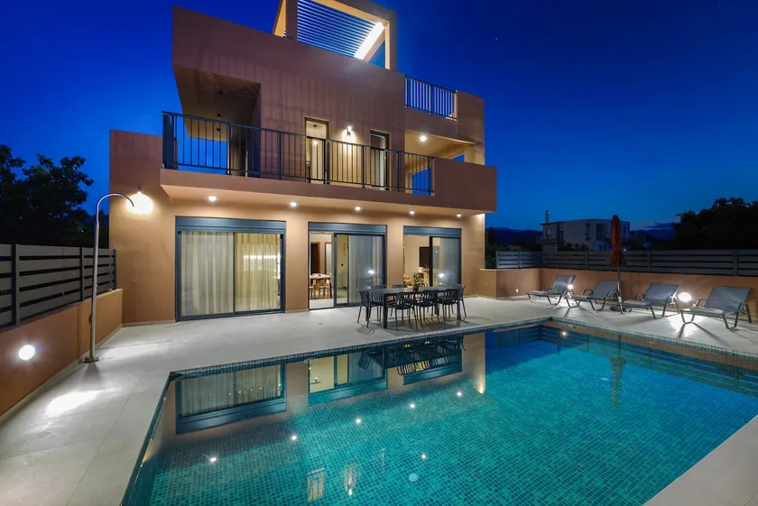 Mother Earth Boutique Villa 1 - Image 1