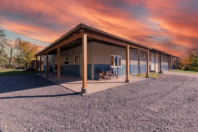 Highland Base Camp: Your Cozy North Shore Escape - Image 1