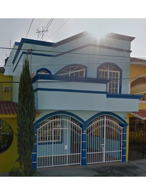 Family home (3 bedrooms) - Image 1