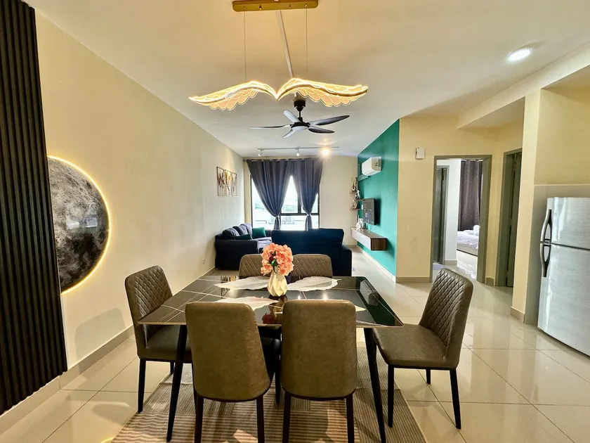 Elegant stay Rawang - Image 1
