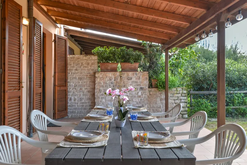 Sole d'Oro House with Panoramic Sea Plus Parking - Image 1