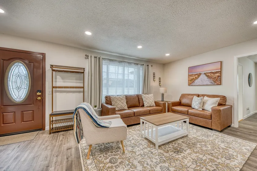 Laguna Heaven! A cozy home to stay in Seaside! - Image 1