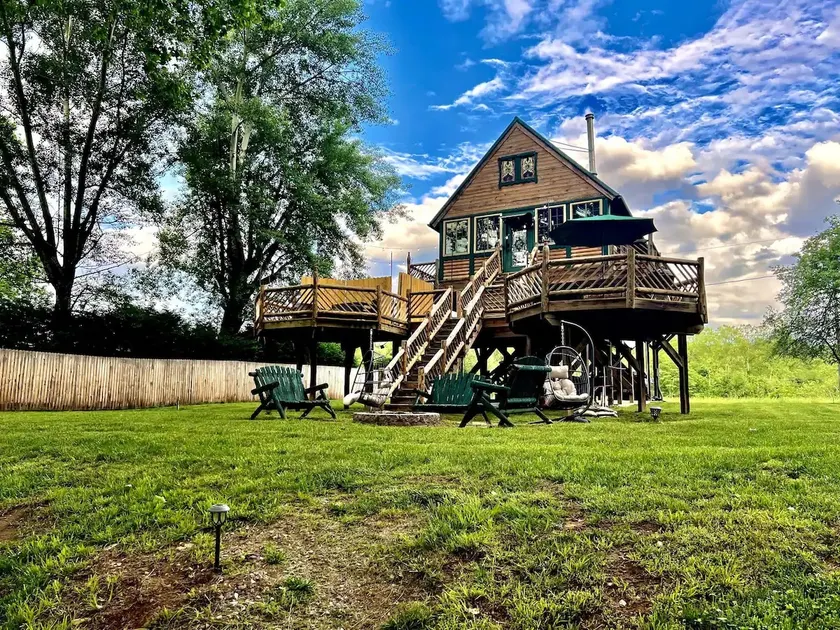 Riverside Retreat-Soak in Hot Tub w/Mountain Stars - Image 1