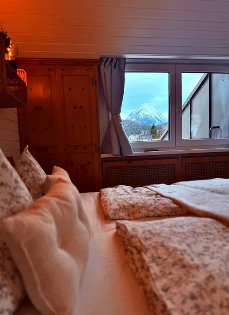 VIEW-Apartment Seefeld and Chill in the Centre - Image 1