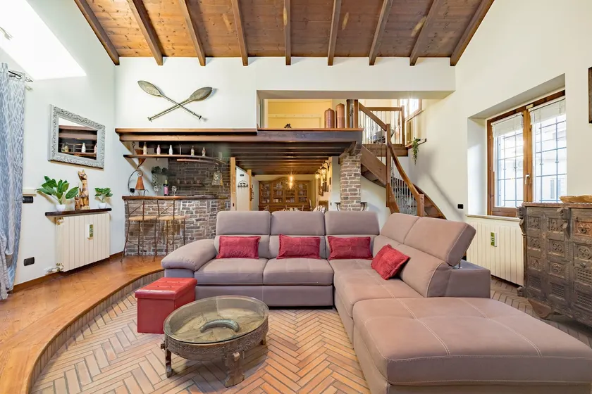 Malpensa Jacuzzi House - Image 1