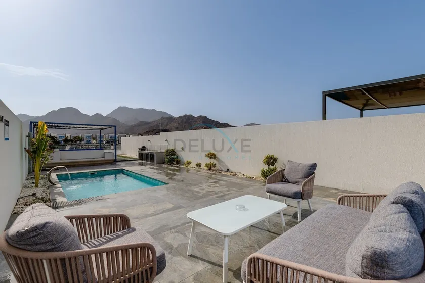 Unbeatable Rate for 4BR w/ Scenic Mountain Views - Image 1