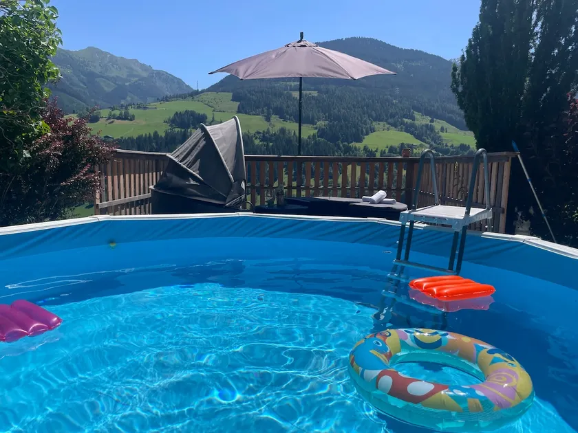 Dream Lodge - with swimming pool - Image 1