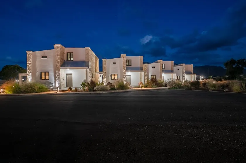 Joy's Villas - Image 1