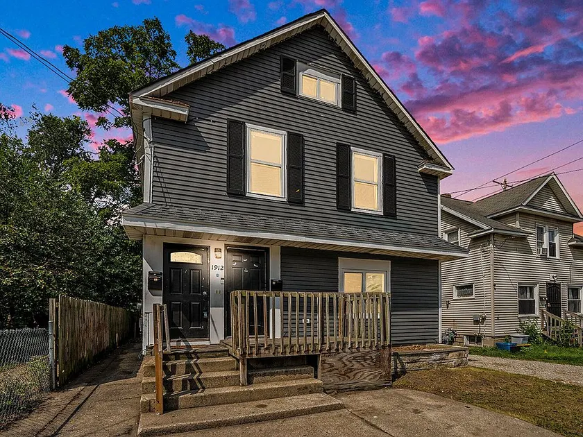 1 Bed Apt-Utilities & Laundry Included-Pets OK - Image 1
