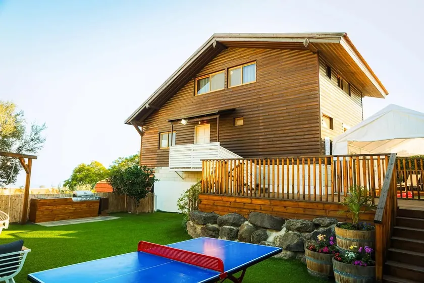 WOOD HOUSE Villa - Image 1
