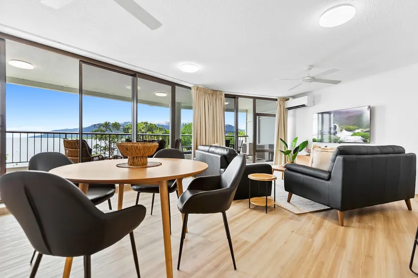 Aquarius Esplanade Retreat - Image 1