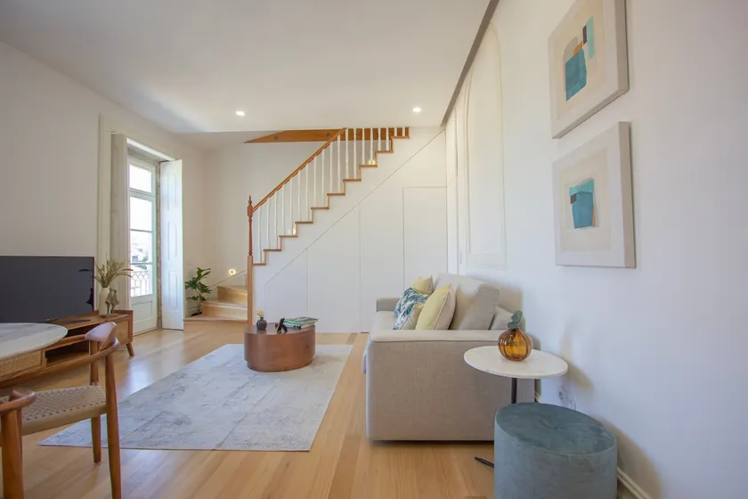 Bright and spacious duplex @Visconde by Guestify - Image 1