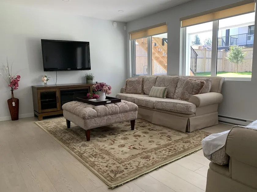 Ground Level, 2 Bed Room Legal Suite, Langley - Image 1