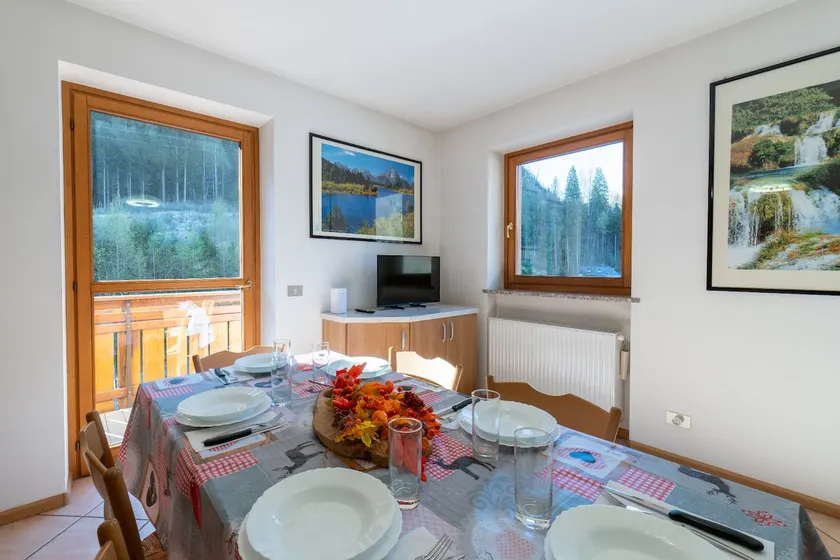 7 Min from Alleghe Dolomites Hiking & Parking - Image 1