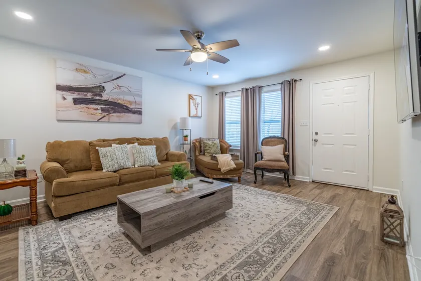 2BD Oasis Near Battery & SixFlags! - Image 1