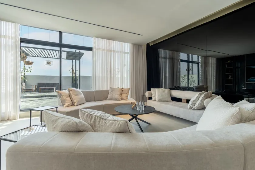 VVIP Black Diamond Penthouse | Rooftop, +Terrace - Image 1