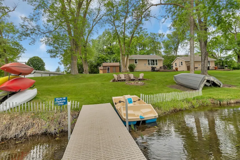 Sunrise Cottage on Clearwater Lake - Image 1