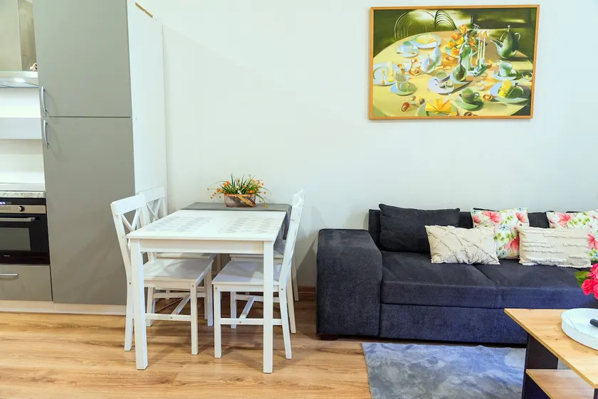 Apartment on Okrężna - Image 1