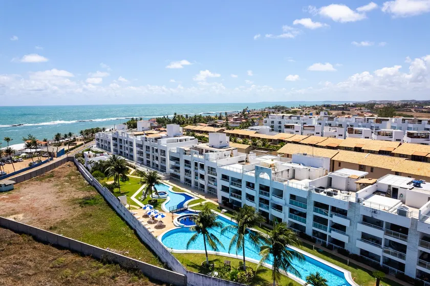 Duplex penthouse on the beach with Jacuzzi and waterfall - Image 1