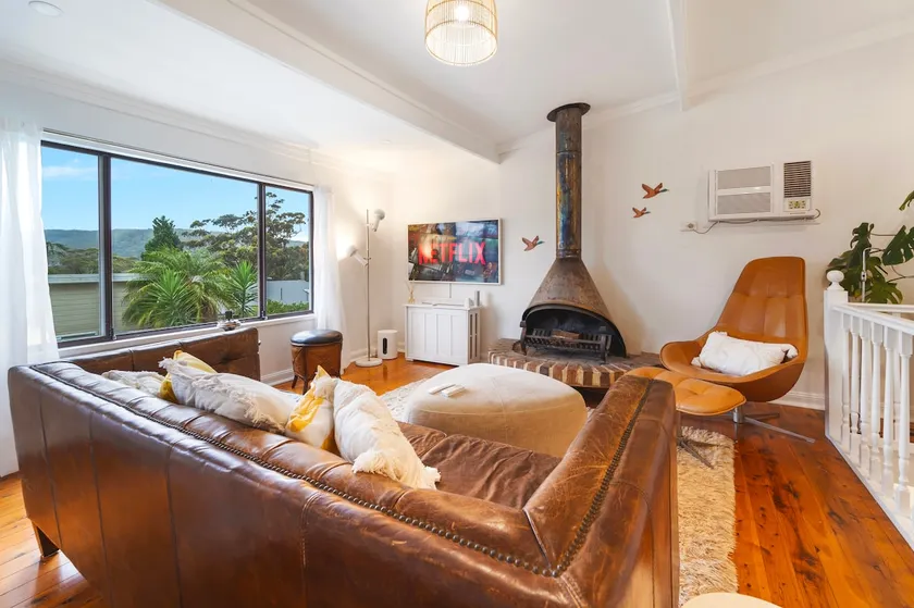 Coastal Retreat w/ Pool, Bay Views & Games Room - Image 1