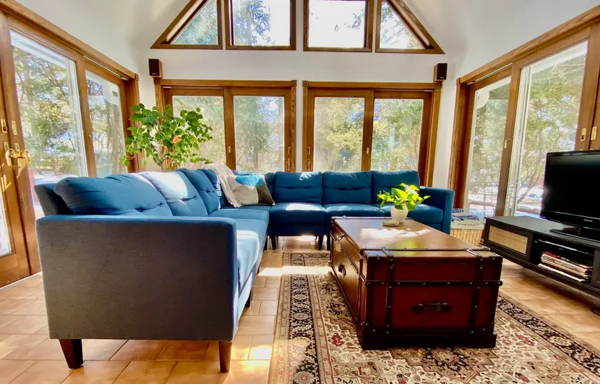 Historic River Home Group Spaces Dogs OK - Image 1