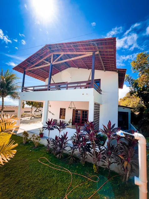 Love House with Sea View - Image 1