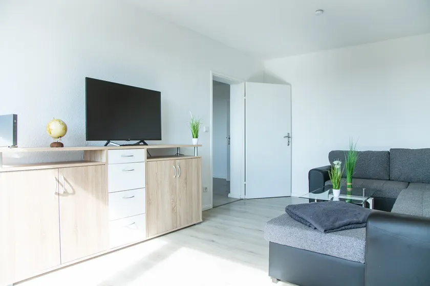 Apartment smart TV, kitchen, balcony - Image 1