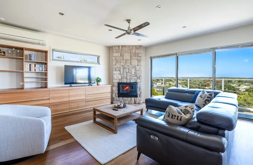 Ocean Views, Spacious, Extra Studio, Pet Friendly - Image 1