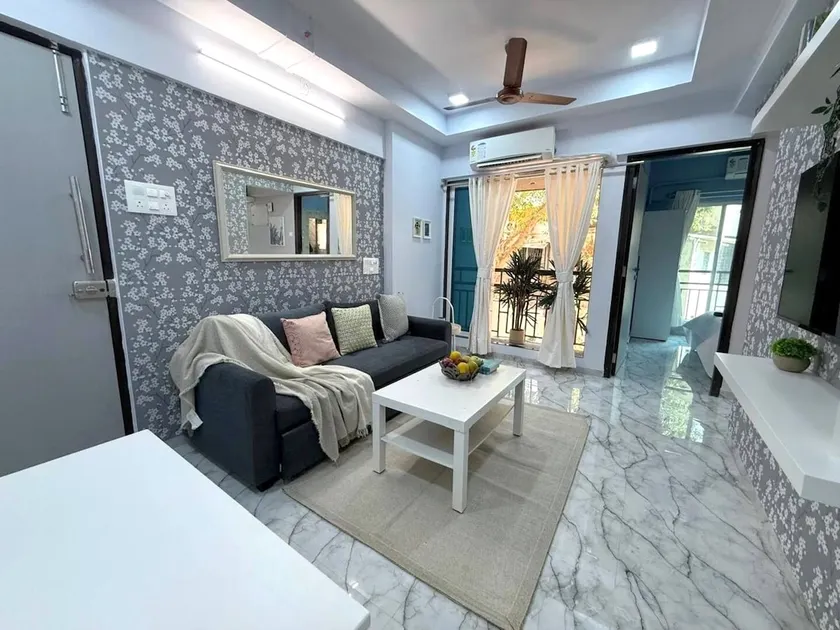 *Bandra Nest* New Building* Walk to Sea* Parking* - Image 1