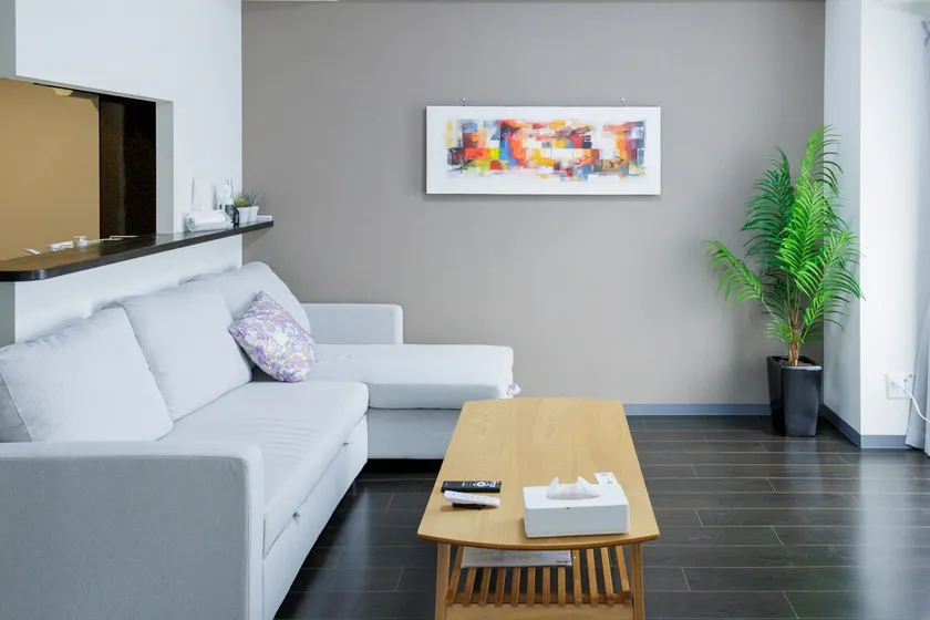 8th floor 1LDK overlooking Mt. Moiwa | 5-minute walk from Nishi 18-chome | Family friendly | A place to travel as if you were living there - Image 1